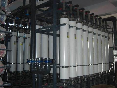 購買工業(yè)污水處理設備不懂行？大泉給你幫幫忙